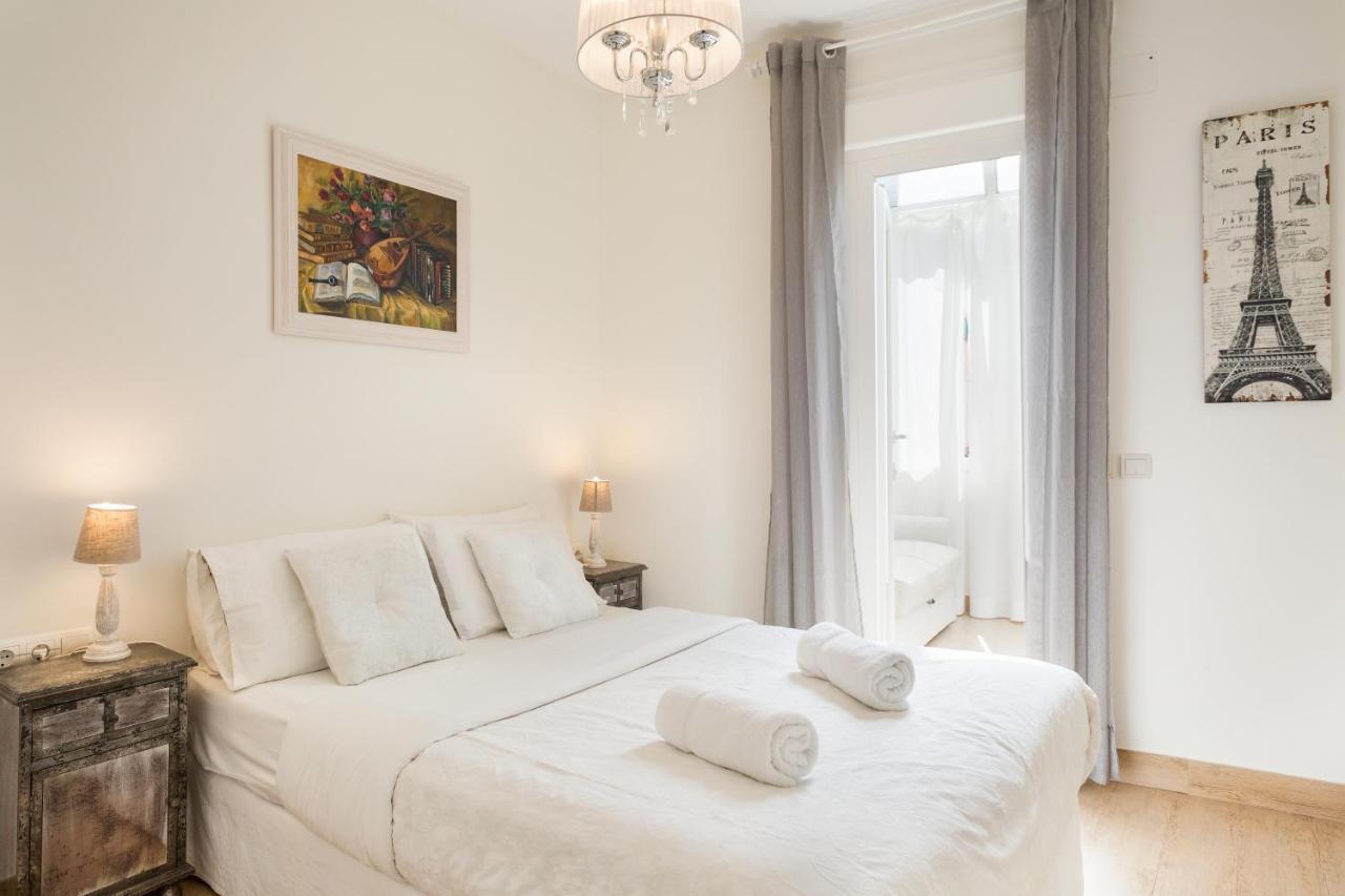 Sitges Spaces Beach House-4 Bedrooms, 3 Bathrooms, Large Terrace, Jacuzzi, Center-Beach Экстерьер фото